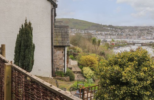 Kingswear Cottage | 130 m² Cottage ∙ 3 bedrooms ∙ 5 guests