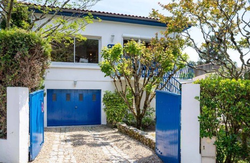 Saint-Palais-sur-Mer Apartment | 130 m² Apartment ∙ 4 bedrooms ∙ 8 guests