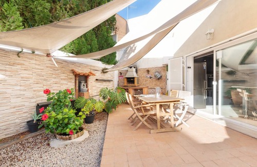Puerto Maritimo House | 130 m² House ∙ 2 bedrooms ∙ 4 guests