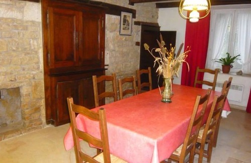 Beaufremont House | 130 m² House ∙ 2 bedrooms ∙ 5 guests