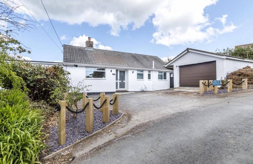 Wiseman's Bridge House | 130 m² House ∙ 3 bedrooms ∙ 6 guests