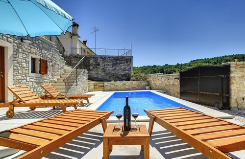Beram House | 130 m² House ∙ 3 bedrooms ∙ 8 guests