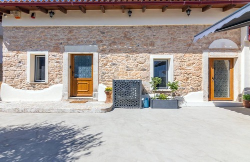 Thrapsano House | 130 m² House ∙ 5 bedrooms ∙ 6 guests