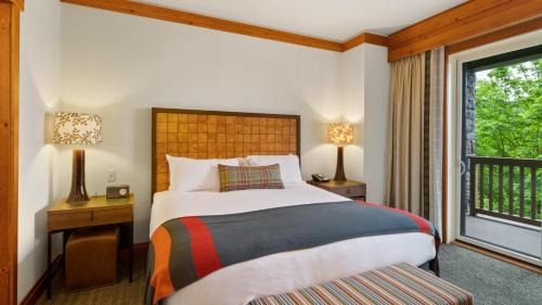 Stowe Area Resort | 1310A 2bdrm Let It Snow 3rd Floor Mountain and Spruce Peak Views By Stowe Mountain Rentals