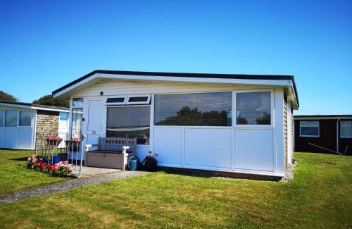 Dartmouth Ski Chalet | 133 Norton Park