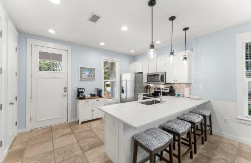 Laurel Grove House | 1338 Laurel Grove