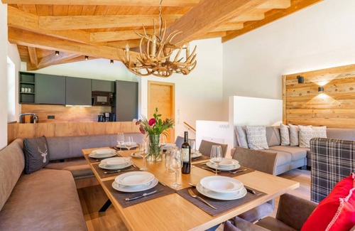 Wald im Pinzgau Ski Chalet | 135 m² Chalet ∙ 4 bedrooms ∙ 10 guests