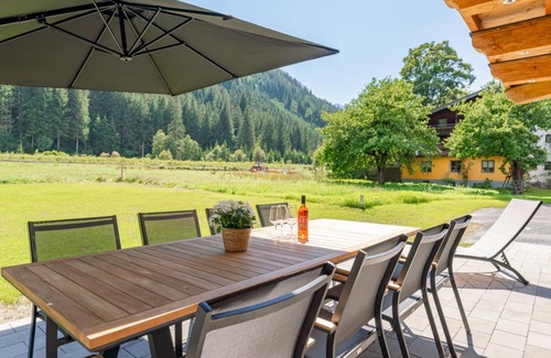 Wald im Pinzgau Ski Chalet | 135 m² Chalet ∙ 4 bedrooms ∙ 10 guests