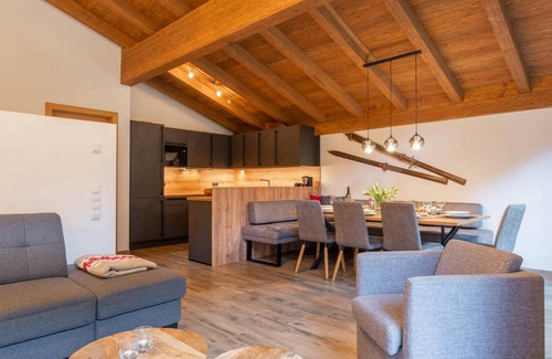 Wald im Pinzgau Ski Chalet | 135 m² Chalet ∙ 4 bedrooms ∙ 10 guests