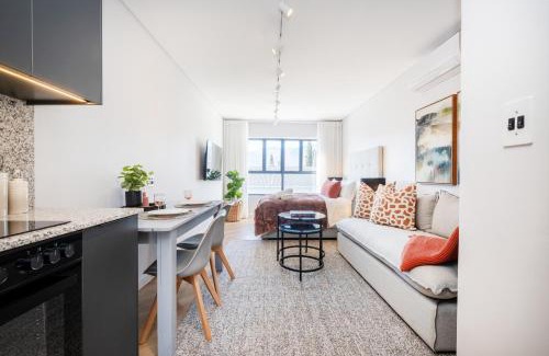 Paarl Apartment | 136 Paarl Studio With Onsite Parking Comforts