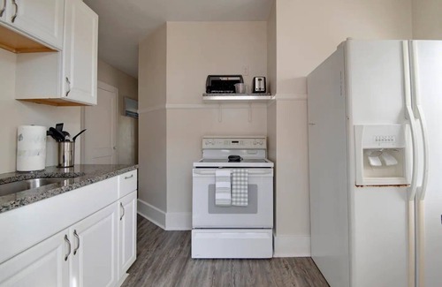 Old Southeast House | 136 - Unit 1 - A Bucket Full Of Memories