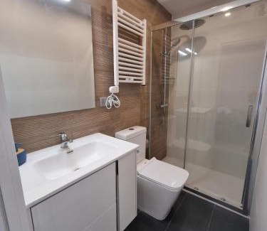 Gijon City Centre Apartment | 136A Apartamento moderno en Playa San Lorenzo