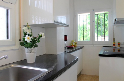 Castello d'Empuries Ski Chalet | 137-Empuriabrava house ground floor with pool-