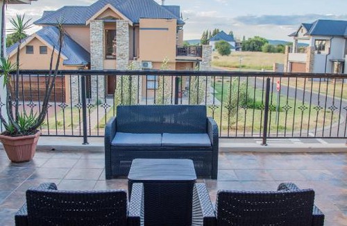 Vredefort House | 137 Vaal De Grace Golf Estate