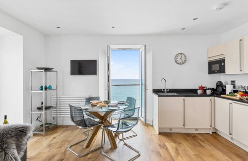Torcross Apartment | 14 At The Beach, Torcross - an apartment that sleeps 4 guests in 2 bedrooms