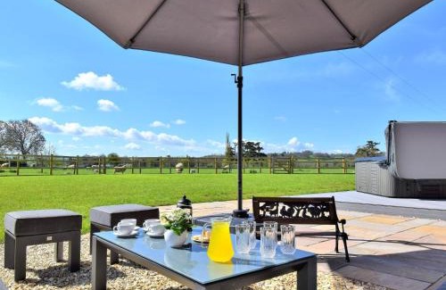 Berriew House | 14 Bed in Berriew 90568