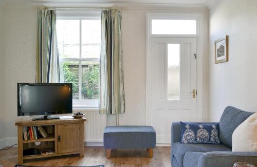 Keswick House | 14 Greta Villas