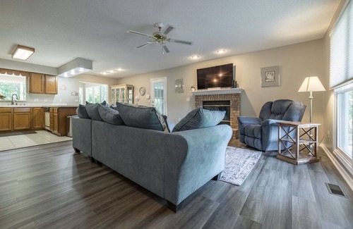 Hot Springs Village House | 14 Guindola Way - A nicely remodeled, furnished home with great views of Lake