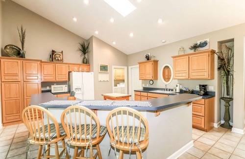 Hot Springs Village House | 14 Juego Way - HDTV, WIFI. A large, spacious luxury home on Diamante Golf Course