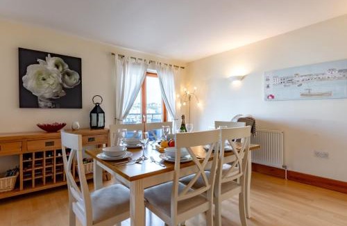 Milford Haven Apartment | 14 Neptune House
