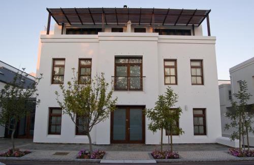 Stellenbosch Central Apartment | 14 On Louw