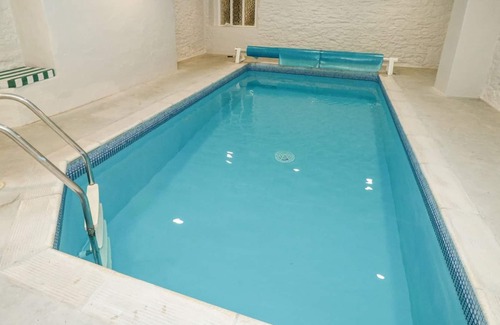 Chillington Cottage | 14 SHEPLEGH COURT, family friendly, with pool in Blackawton