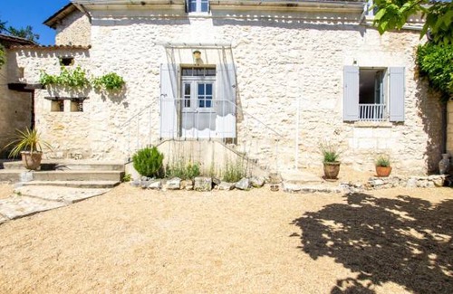 Champagnac-de-Belair House | 140 m² House ∙ 3 bedrooms ∙ 6 guests