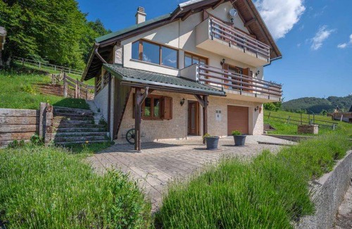 Mrkopalj House | 140 m² House ∙ 3 bedrooms ∙ 4 guests