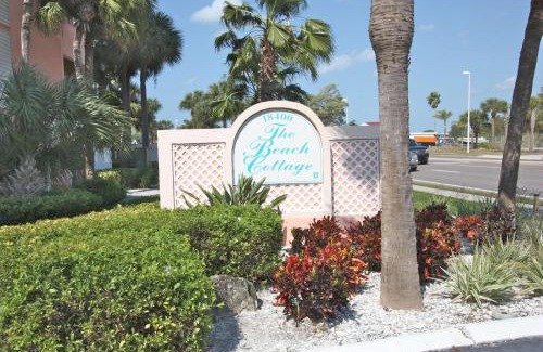 Indian Shores House | 1412 Beach Cottages