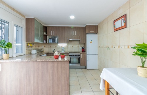 Empuriabrava Ski Chalet | 142-Empuriabrava, house very confortable with garden, wifi free
