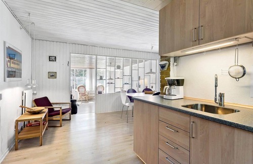 Oster Somarken House | 1438 Aakirkeby - Sortspættevej 10