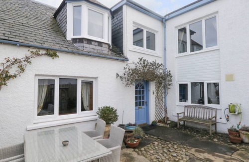 Nairn Cottage | 145 m² Cottage ∙ 4 bedrooms ∙ 8 guests