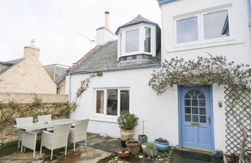 Nairn Cottage | 145 m² Cottage ∙ 4 bedrooms ∙ 8 guests