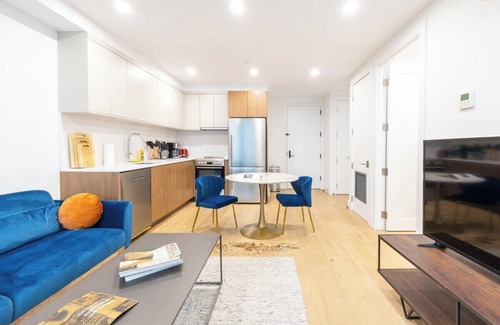 Greenpoint Apartment | 149BK-202 New Condo 1BR in Prime Greenpoint