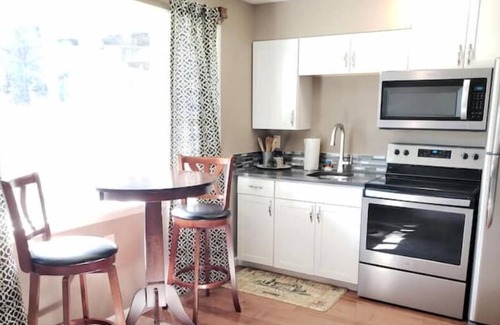 Thorpe Westwood Apartment | 14th Avenue Suites #2