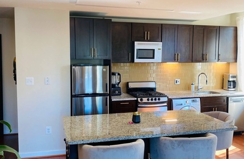 Cardozo Condo | 14th Street Stay