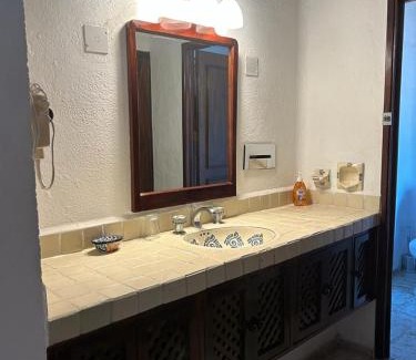 South Hotel Zone Apartment | 15 - 139 B Stunning Oceanview Dept in Los Tules