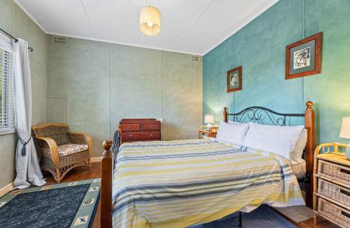 Narooma House | 15 Clarke Street Narooma