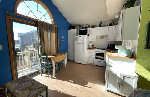 Hatteras Condo | 15 Don't Worry Be Happy Studio Bedroom Condo by RedAwning