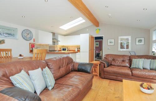 Dobwalls House | 15 Horizon View