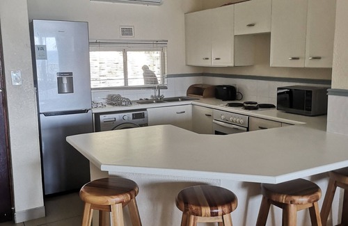 Umdloti Apartment | 15 Isikhulu
