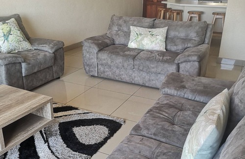 Umdloti Apartment | 15 Isikhulu