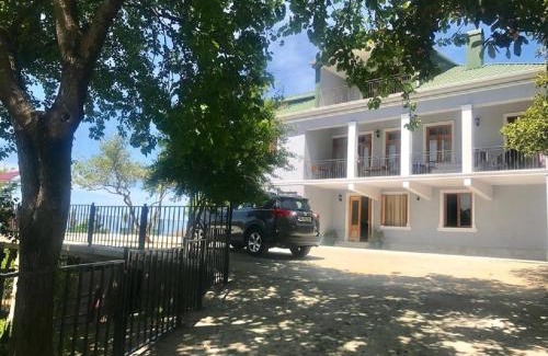 Mtsvane Kontskhi House | 15 Kviparosi Guest House