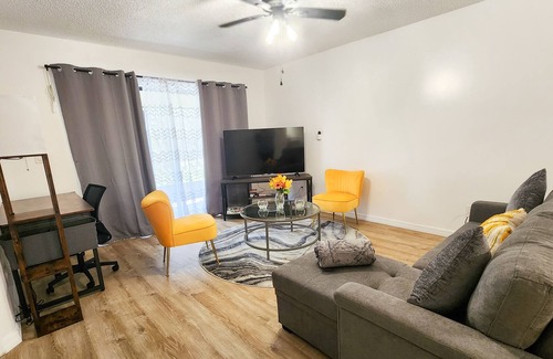 Oak Ridge Condo | 15 mins from Disney World. Family-sized Remodeled condo 2 BR 2 BT