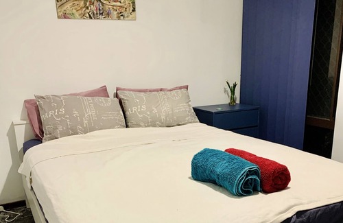 Booragoon House | 15% OFF/Long Stay /Cosy Queen Bedroom Near City/Swan River/Fremantle In a House
