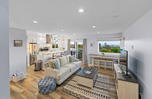 Ventura House | 15% Off Oct 16-19! Ocean Views, Steps To Downtown