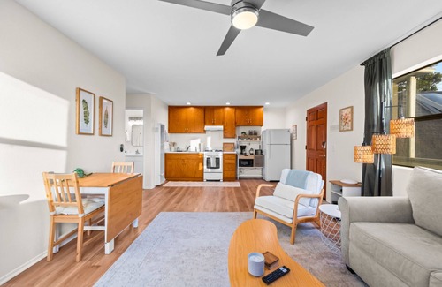 Ventura House | 15%Off Oct! Steps To Sand/Downtown, Great Location