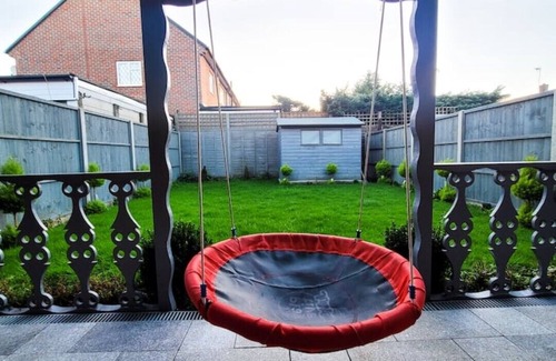 Borehamwood Apartment | 15%off weekly#4 BDR House#Free parking#Contractors