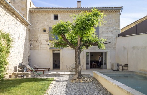 Saint-Hilaire-d'Ozilhan Villa | 150 m² Villa ∙ 3 bedrooms ∙ 6 guests