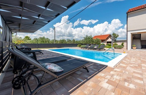 Pristeg Villa | 150 m² Villa ∙ 3 bedrooms ∙ 8 guests